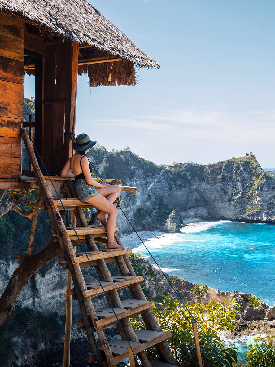 Sell eSIMs as a Travel Add-On